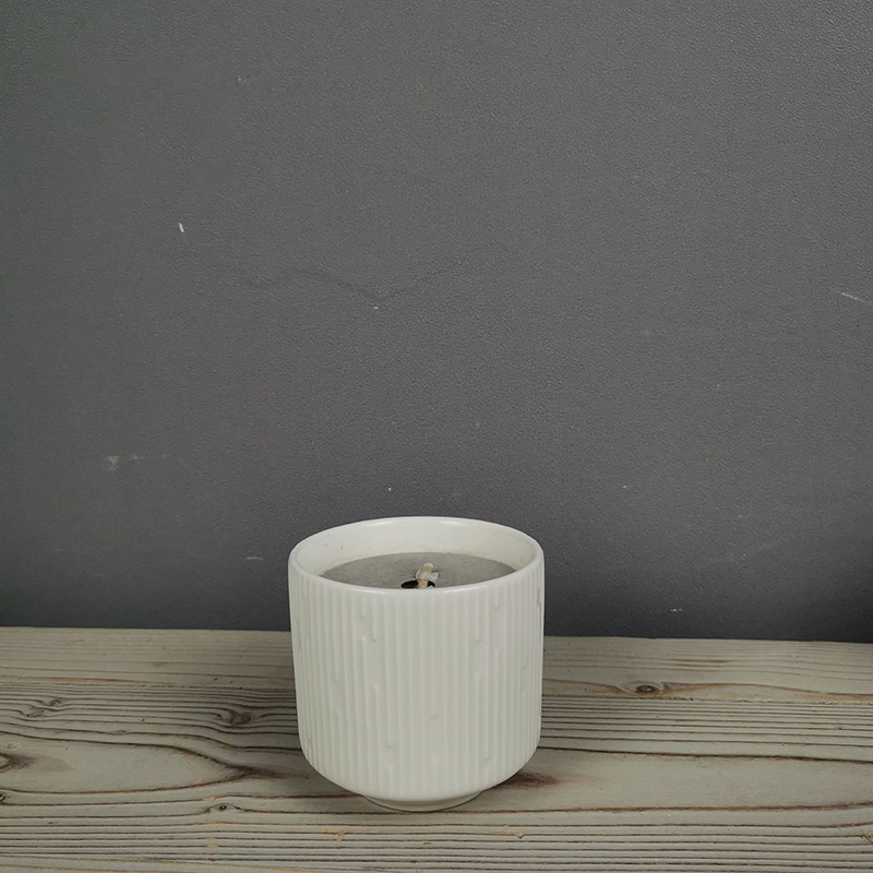 M&Scent Tukkumyynti Ylellinen Keramiikka Tyhjä Neliömäinen Mattamusta Ainutlaatuiset Meripihkanväriset kynttiläpurkit puisilla kansilla