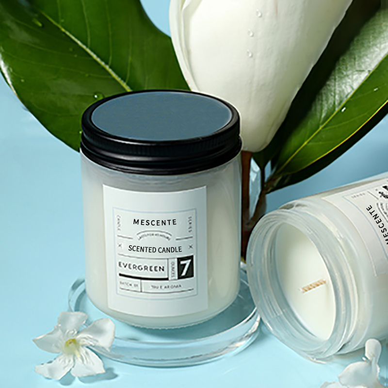 M&Scent räätälöidyt yksityisen merkkiset luksustuoksuiset soijavahakynttilät kannella