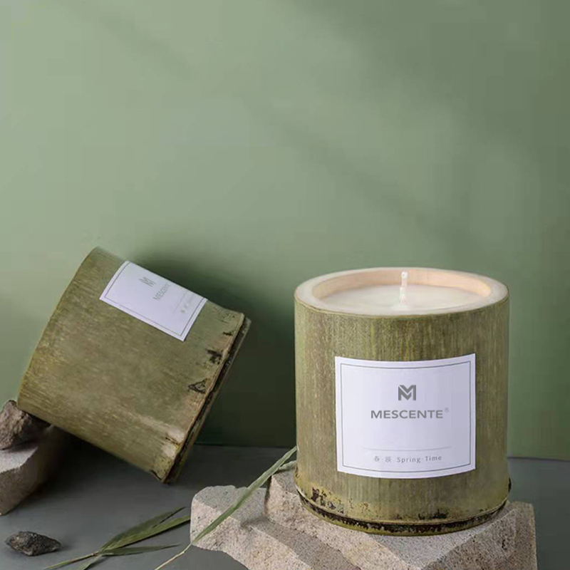 M&Scent ylelliset puiset kynttilänjalkakynttilät, jotka on tuoksuttu laatikolla