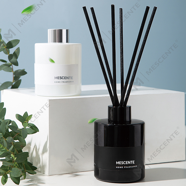 M&Scent Tukkukaupan Luxury Private Label -koristeellinen kukkapuikkokuitureed diffuusori tulpalla