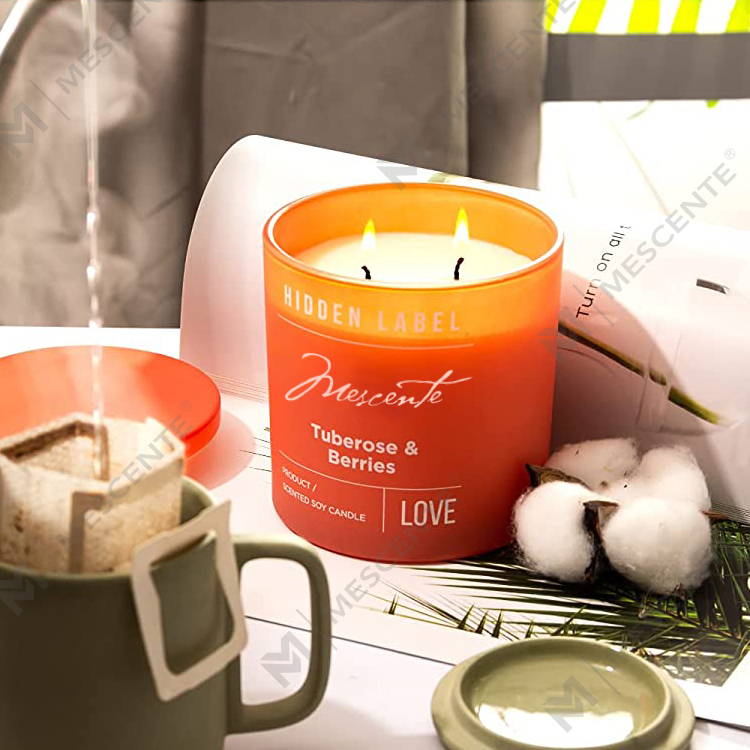 M&Scent Tukkumyynti Ylellinen Private Label Black Purkit Tuoksuiset soijavahakynttilät kristalleilla