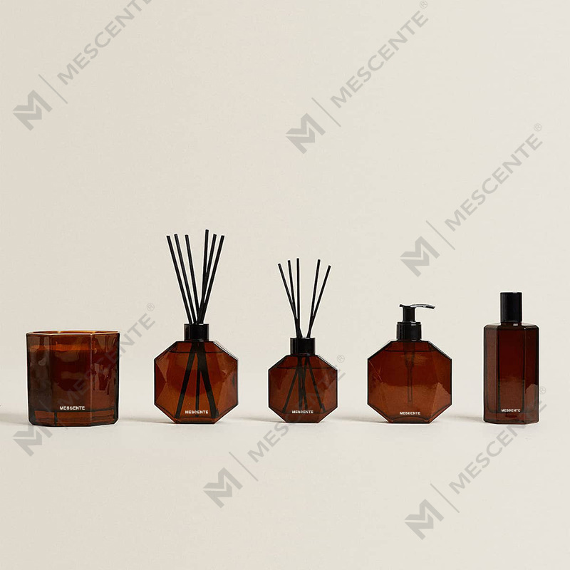 M&Scent-tukkukaupan ylellinen mukautettu minipullo aromaterapiaruoko-diffuusoriöljy lahjapakkauksella