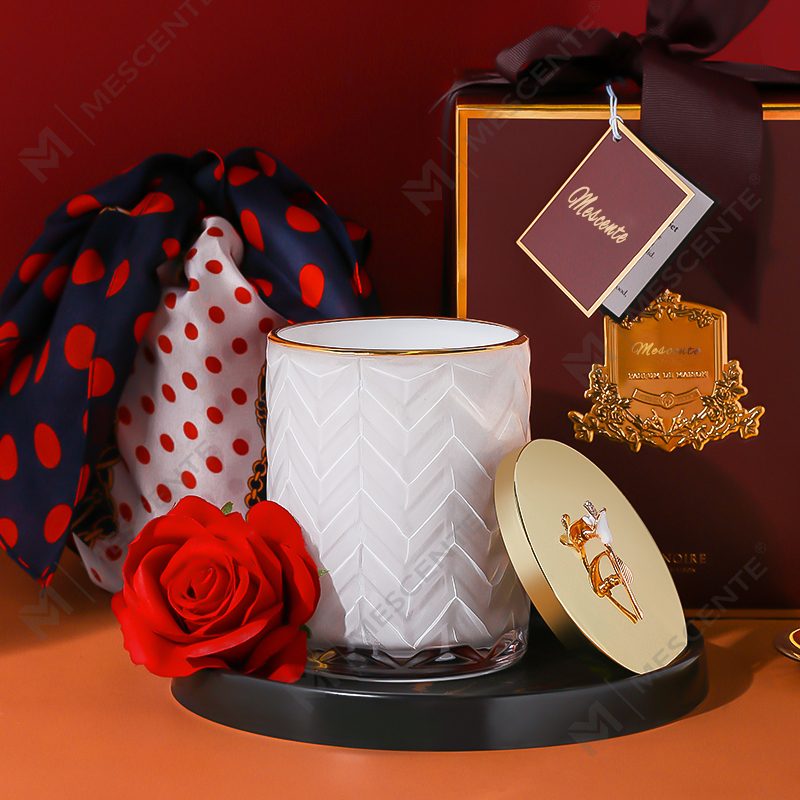 M&Scent Wholesales Custom Private Label -säiliö Aromaterapia Tuoksuinen Tuoksu Aroma Soija Kynttilät kristalleilla