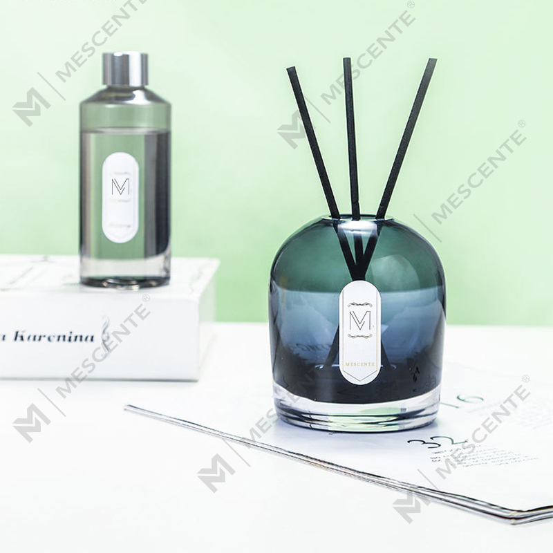 Reed Diffuser: Lopullinen opas pitkäkestoiseen kodin tuoksuun