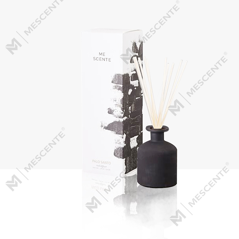 Mescente Luxury 180 ml räätälöity lasipullo eteerisen öljyn Reed diffuusori hotelleille