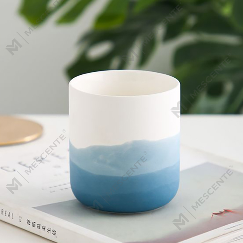 M&Scent koristeellinen keraaminen sinivalkoinen maljakko, kartiomainen kynttilänjalka, lyhdyt ja kynttiläpurkit