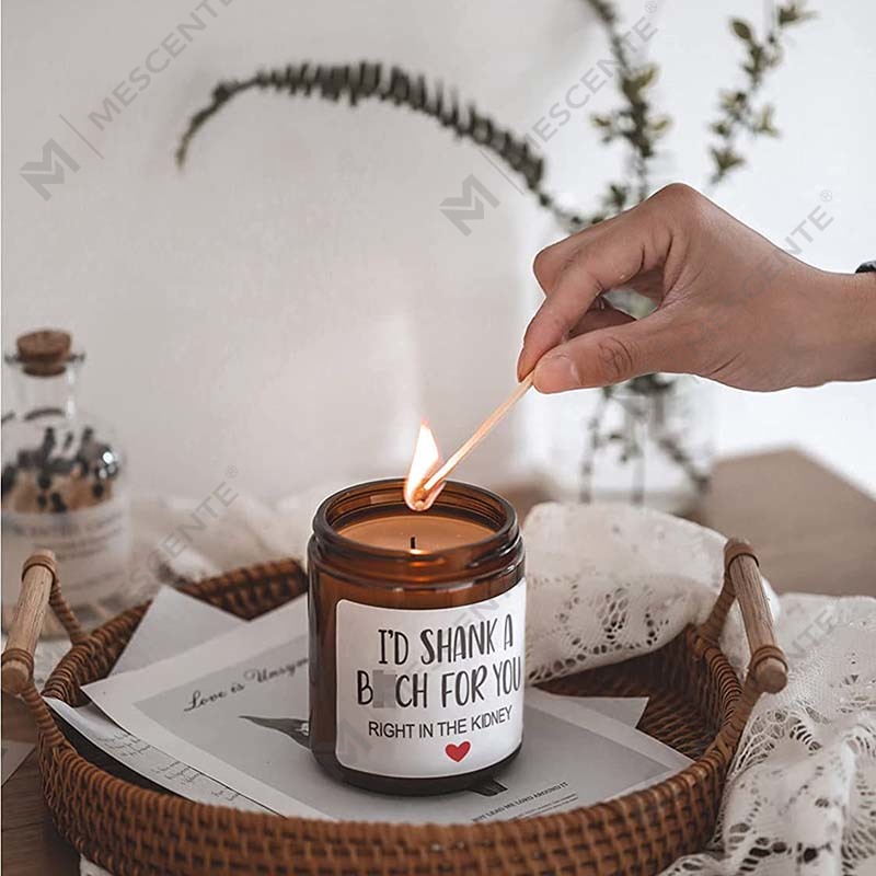 M&Scent 100% Natural Wax Joulun tuoksukynttilä kotiin lahjapakkaukseen, Tuoksukynttilä lasipurkissa metallikannella